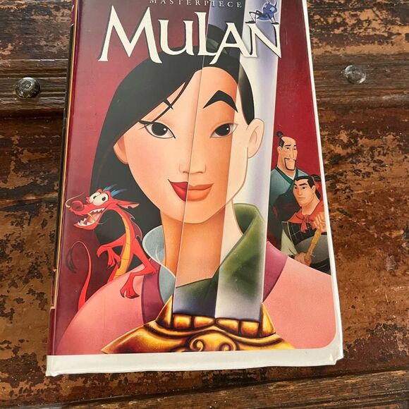 Disney Mulan VHS Tape - Picture 1 of 4